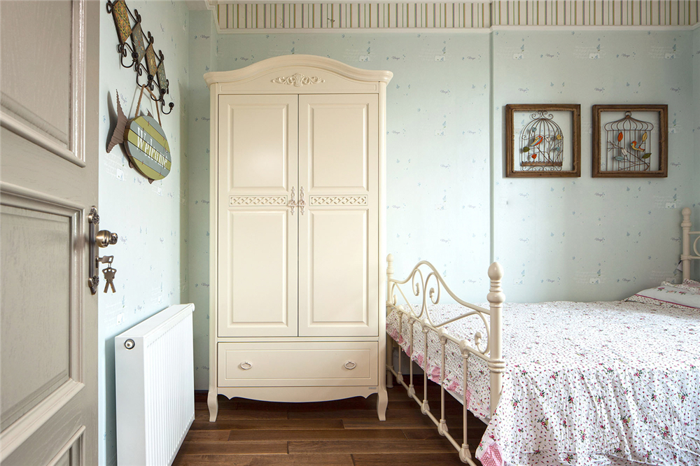 小戶型臥室怎么設計衣柜比較好?(圖3) 小戶型臥室怎么設計衣柜比較好?(圖3)