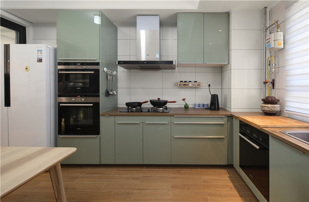 定制櫥柜價格怎么算 多少錢一個?(圖1) 定制櫥柜價格怎么算 多少錢一個?(圖1)